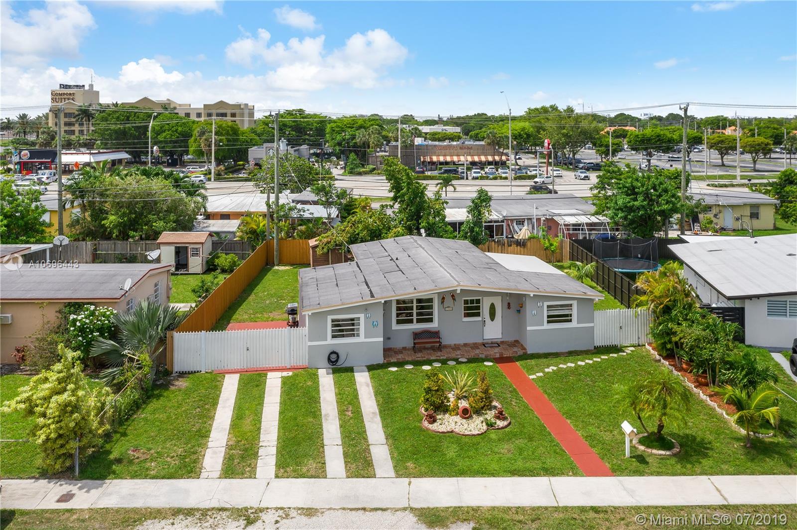 11501 Southwest 40th Terrace Miami, FL 33165 - Photo 1 of 31