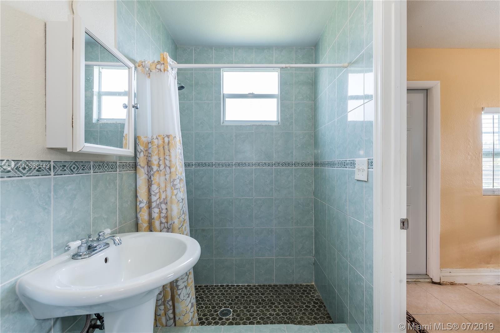 11501 Southwest 40th Terrace Miami, FL 33165 - Photo 22 of 31