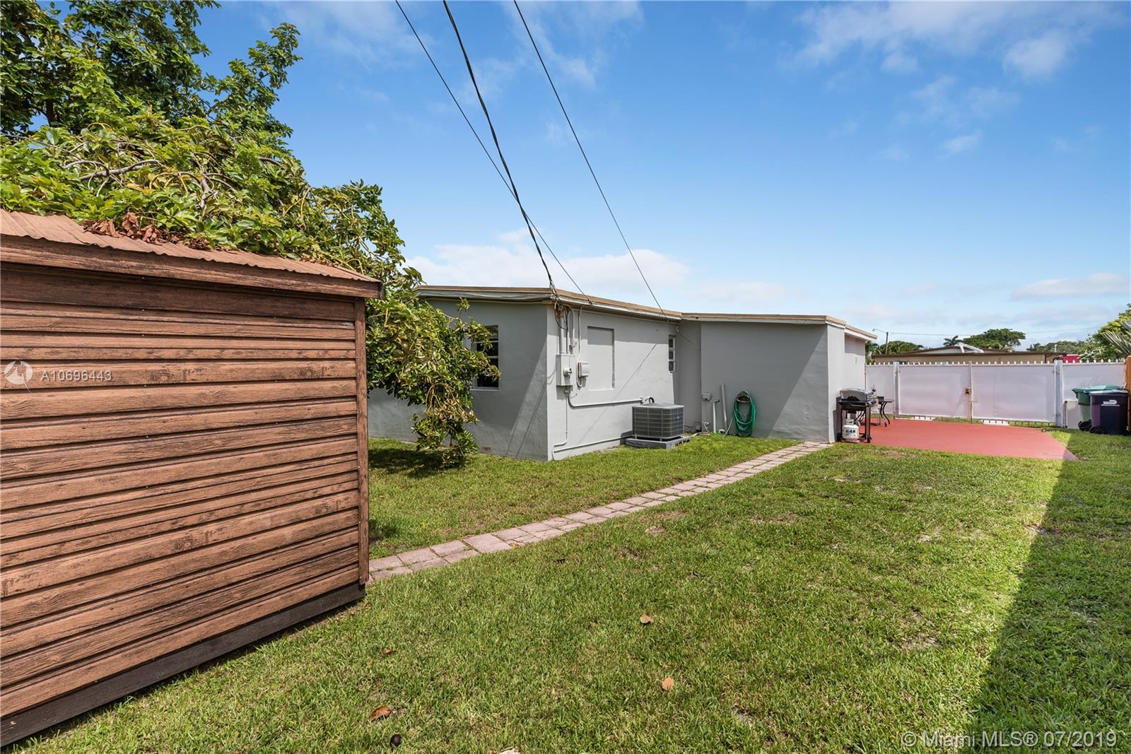 11501 Southwest 40th Terrace Miami, FL 33165 - Photo 25 of 31