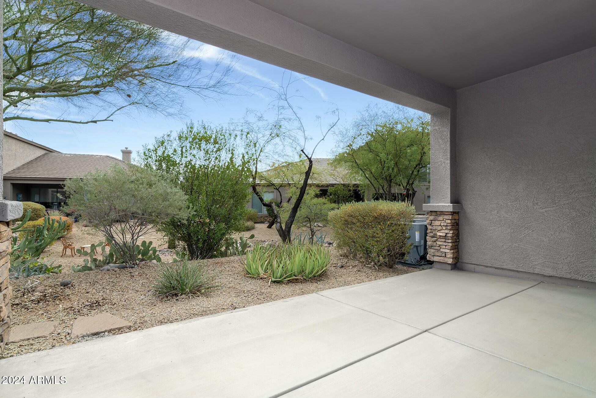 10169 East Dinosaur Ridge Road Gold Canyon, AZ 85118 - Photo 20 of 43 Patio out to common area