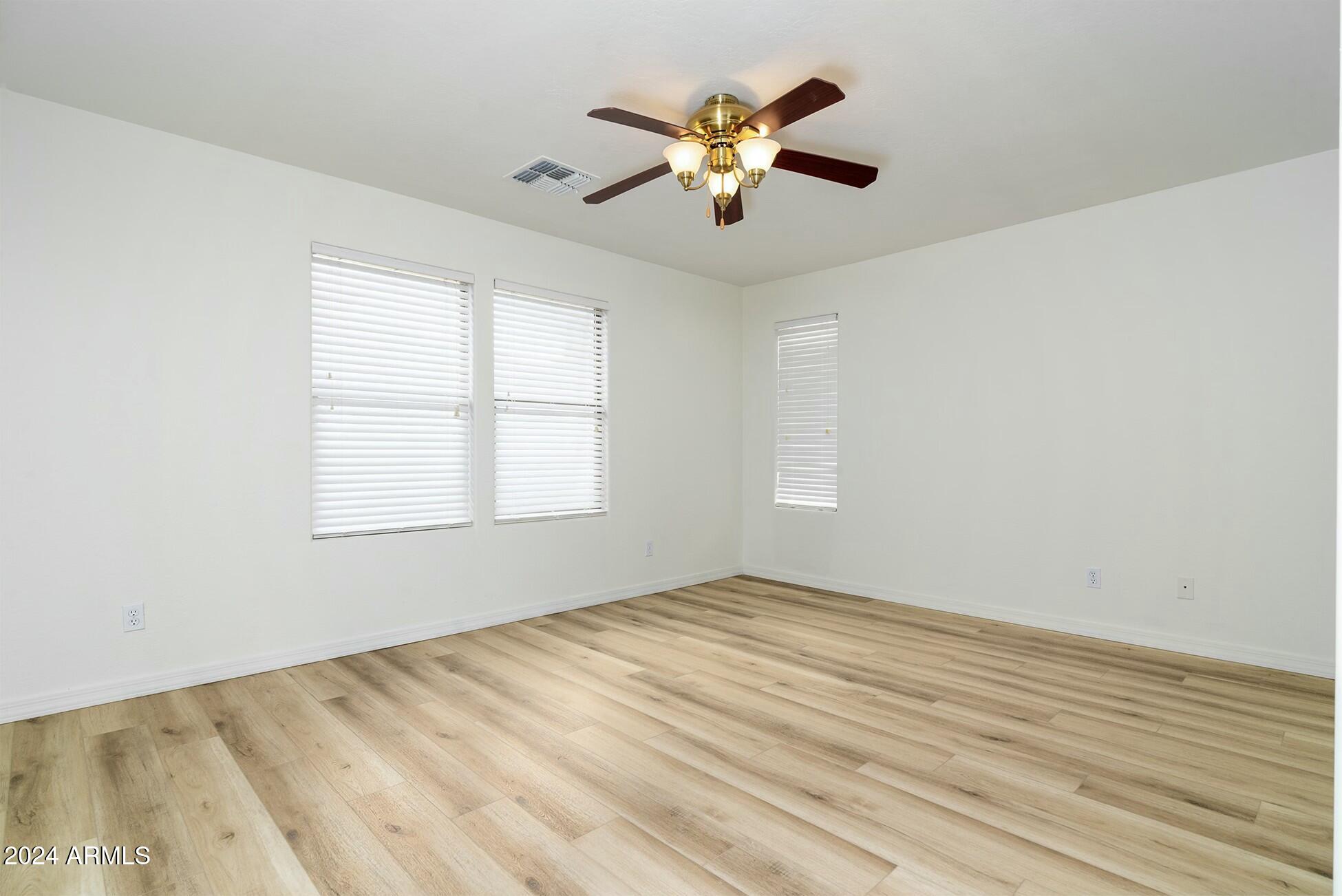 10169 East Dinosaur Ridge Road Gold Canyon, AZ 85118 - Photo 31 of 43 Front bedroom blank slate