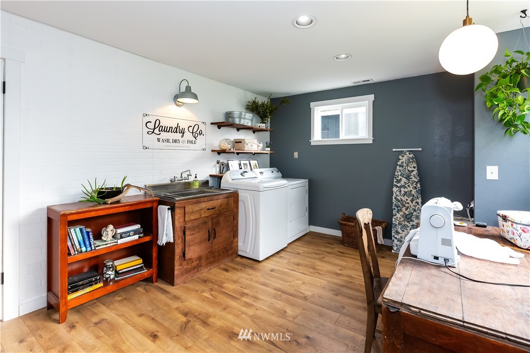 12381 Glenwood Road Southwest Port Orchard, WA 98367 - Photo 22 of 40 Gallery Image 22