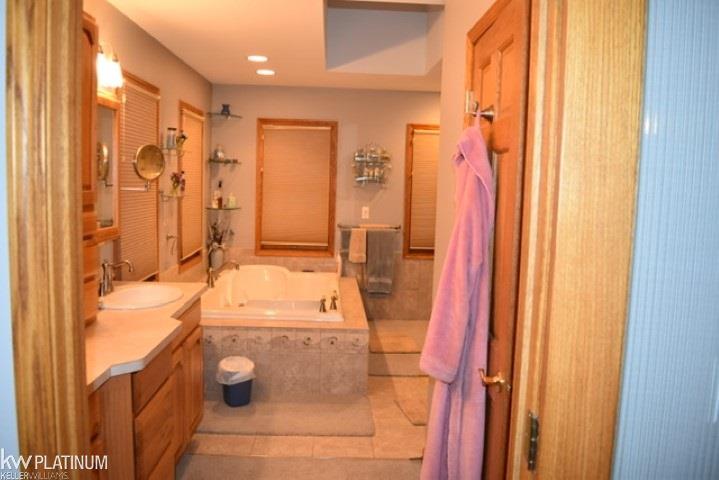 9615 Bartel Road Columbus, MI 48063 - Photo 29 of 44