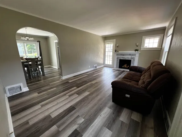 $179,900 | 1602 22nd Street, Rockford, IL 61108