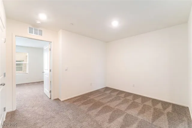 $1,800 | 6116 Aster Gdn Street, North Las Vegas, NV 89081