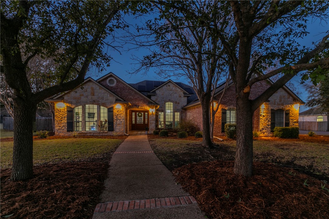 1031 Briar Glen Circle McGregor, TX 76657 - Photo 1 of 41 a front view of a house with a yard