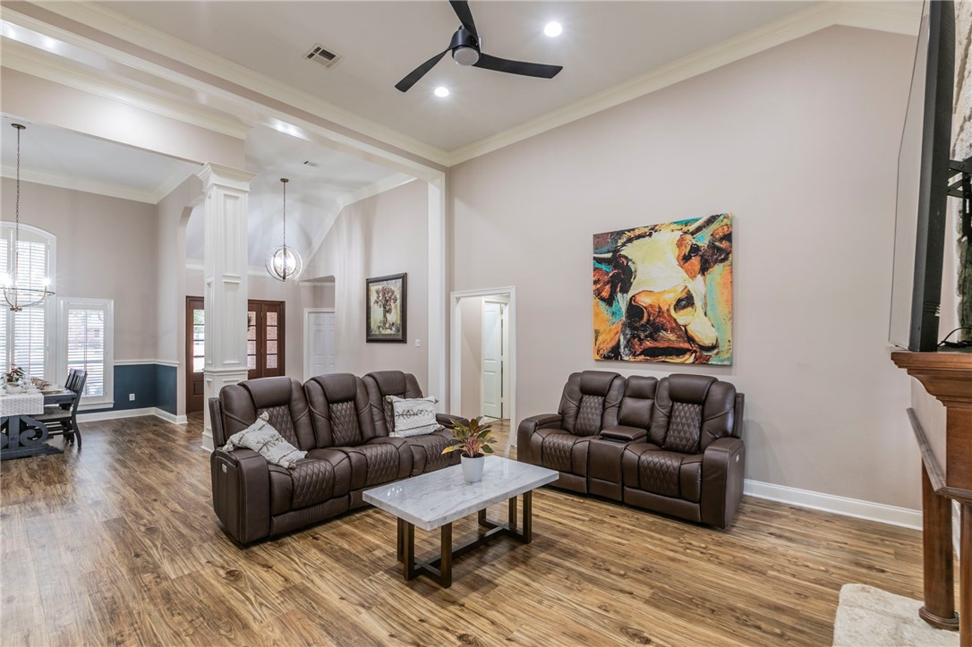 1031 Briar Glen Circle McGregor, TX 76657 - Photo 11 of 41