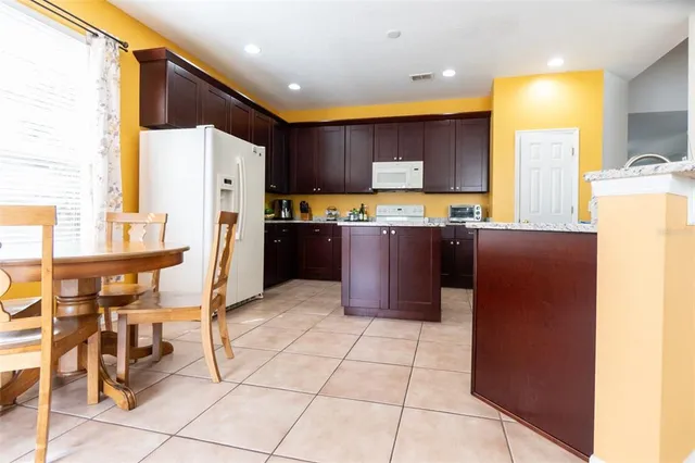 $469,900 | 7908 Bear Claw Run, Orlando, FL 32825