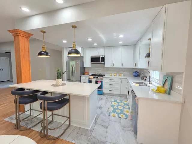 $665,000 | 12209 Woodbine Road, Hopkins, MN 55305