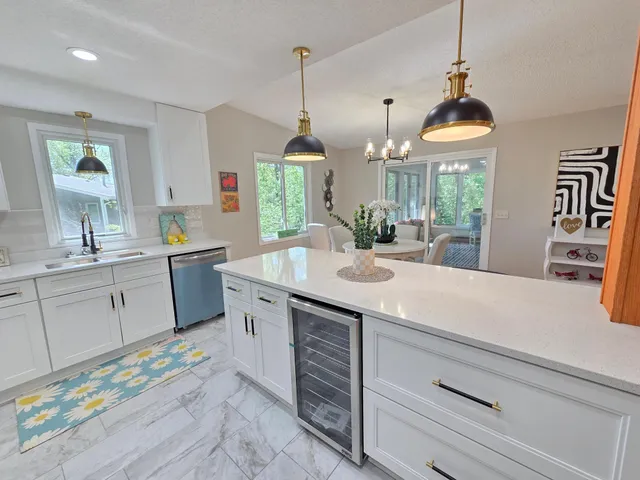 $665,000 | 12209 Woodbine Road, Hopkins, MN 55305