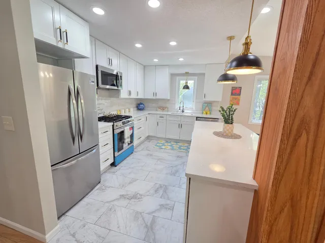 $665,000 | 12209 Woodbine Road, Hopkins, MN 55305