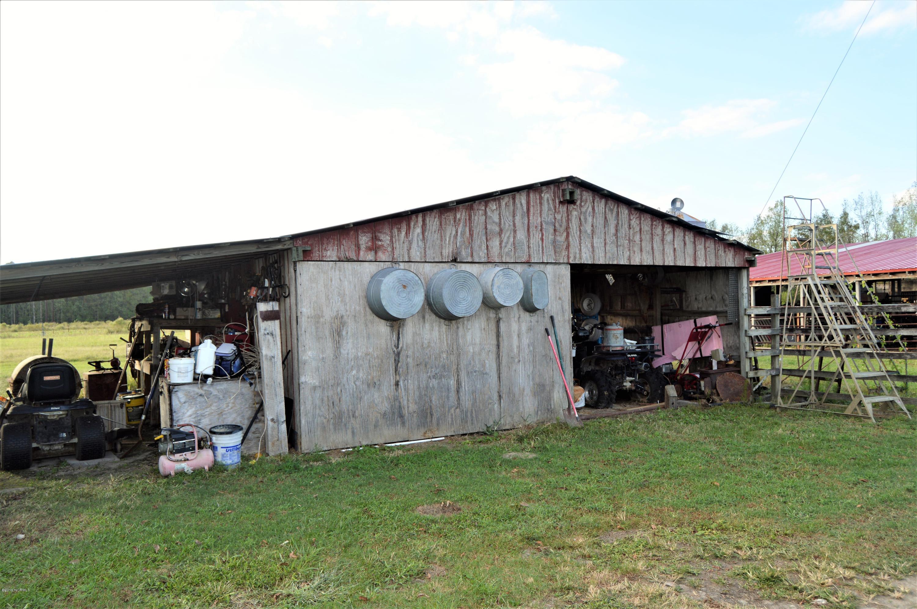 660 Shiloh Road Willard, NC 28478 - Photo 54 of 58 middle building