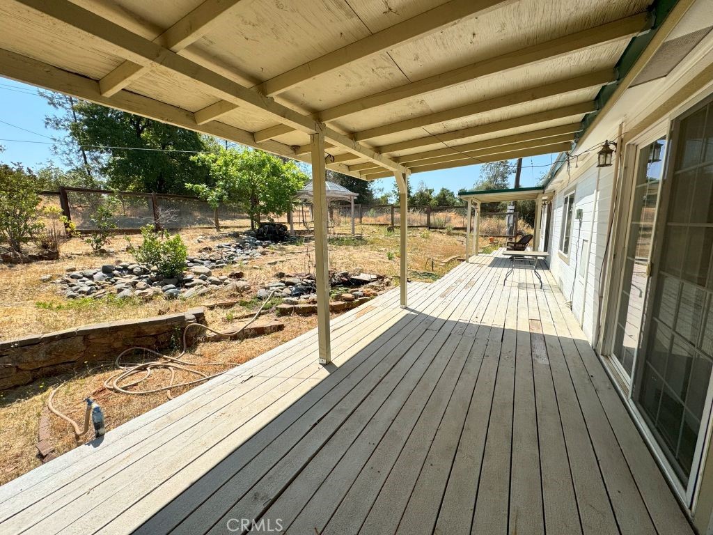 185 Grimont Road Oroville, CA 95966 - Photo 36 of 43 a view of a balcony with wooden floor