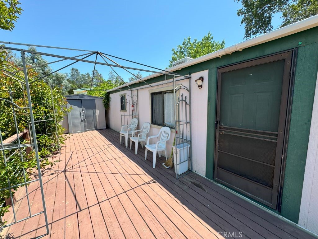 185 Grimont Road Oroville, CA 95966 - Photo 40 of 43 a patio with table and chairs