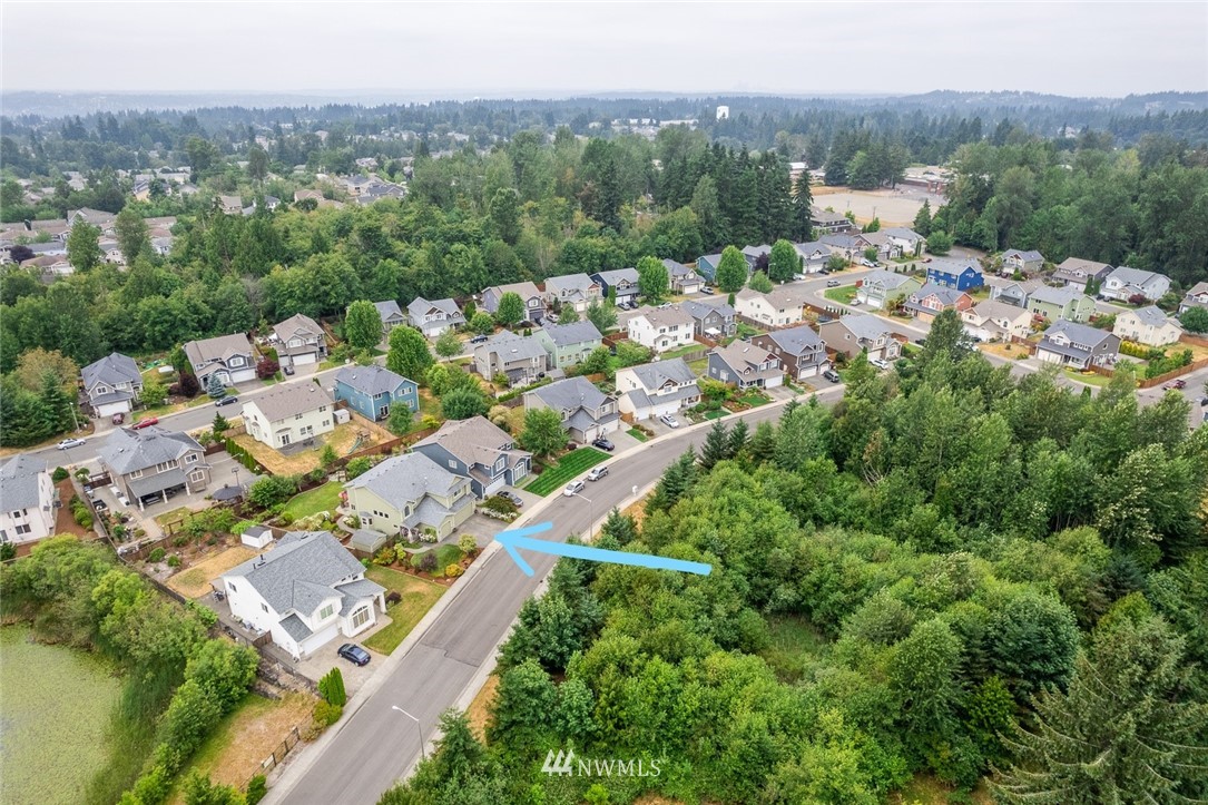 659 Shadow Avenue Northeast Renton, WA 98059 - Photo 34 of 37 a view of a city