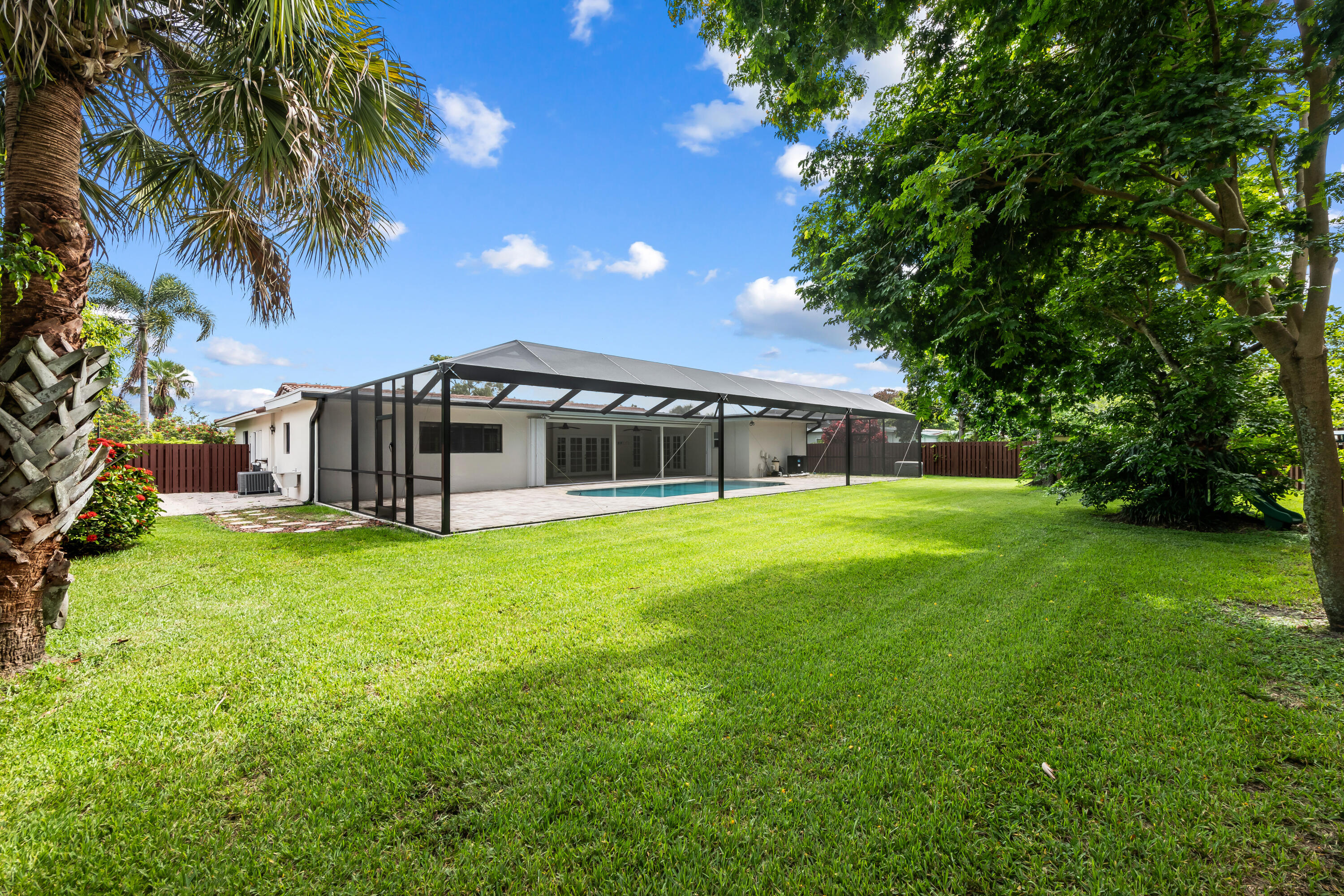 5720 Southwest 7th Street Plantation, FL 33317 - Photo 26 of 42 Backyard