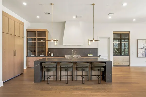 $6,995,000 | 50 Aria Isle Drive, The Woodlands, TX 77380