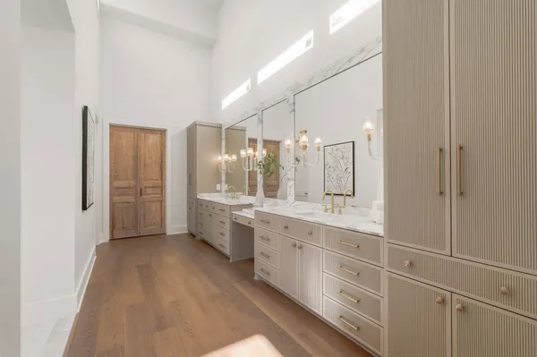 $6,995,000 | 50 Aria Isle Drive, The Woodlands, TX 77380