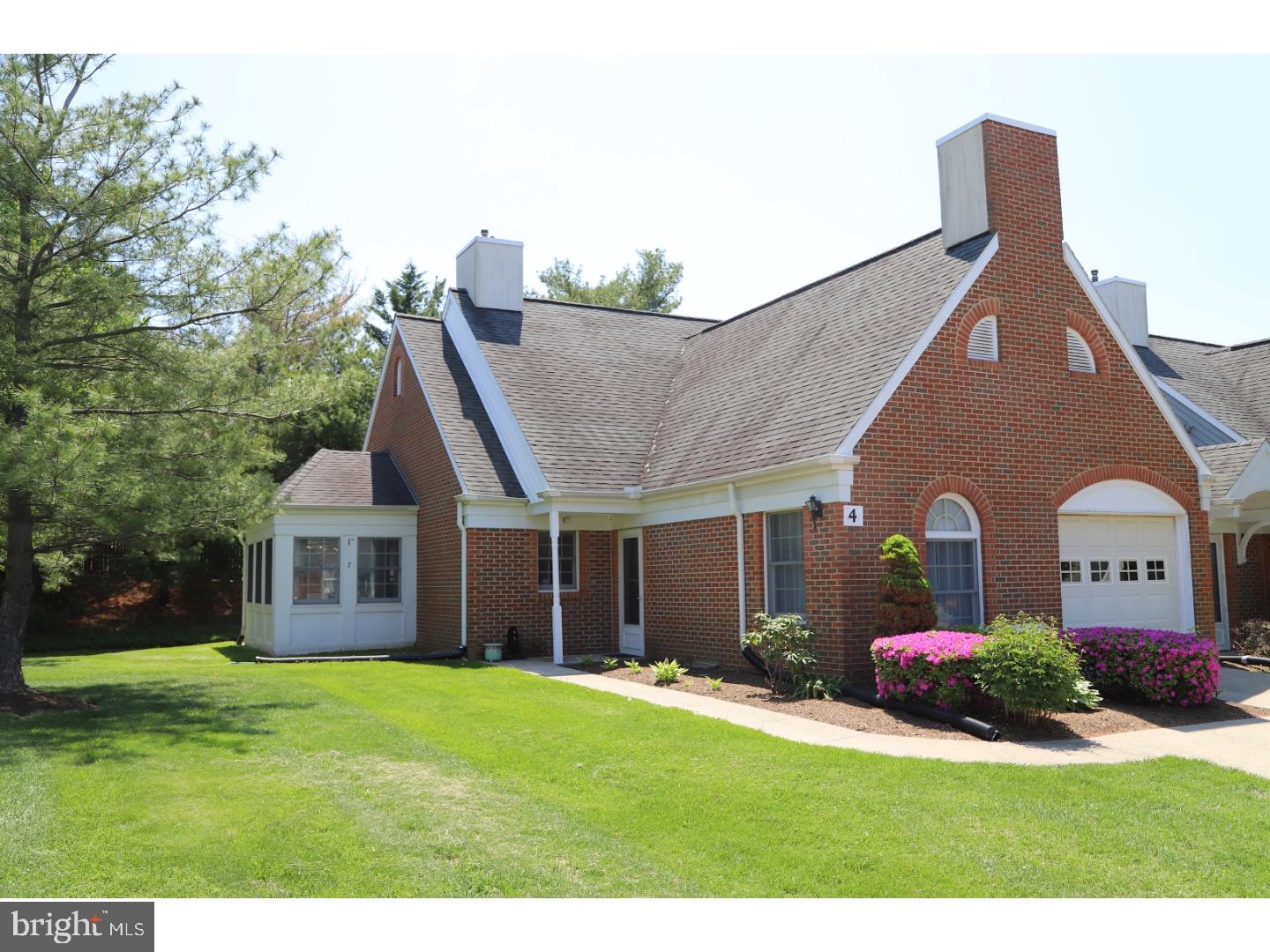 4 East Village Road Newark, DE 19713 - Photo 1 of 20 Exterior Front