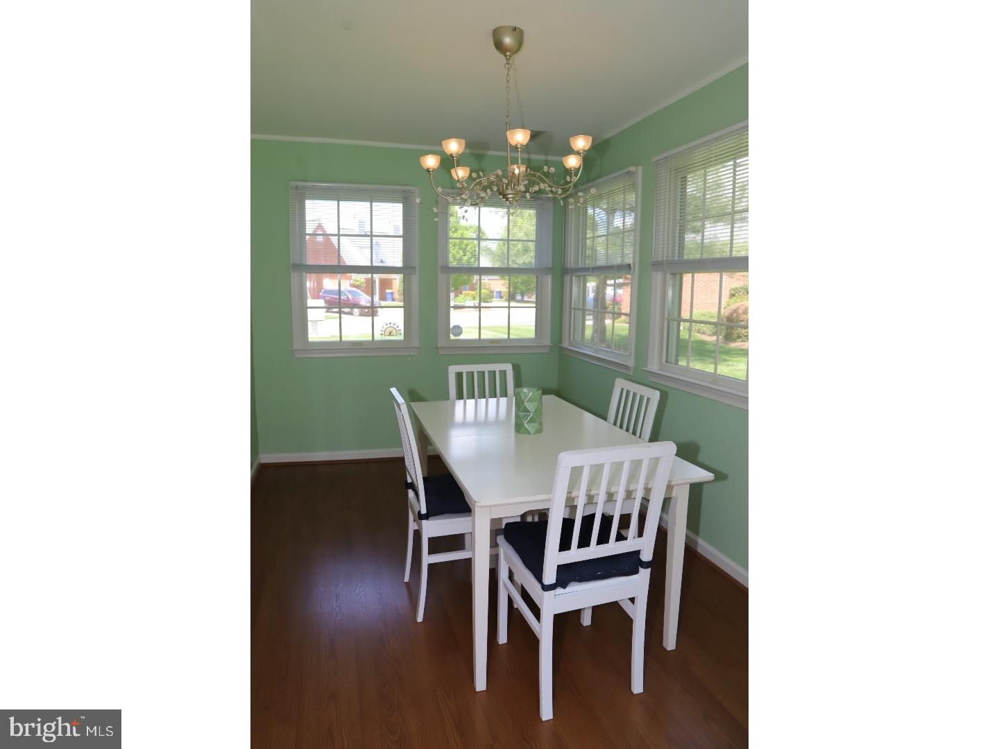 4 East Village Road Newark, DE 19713 - Photo 11 of 20 Sun Room