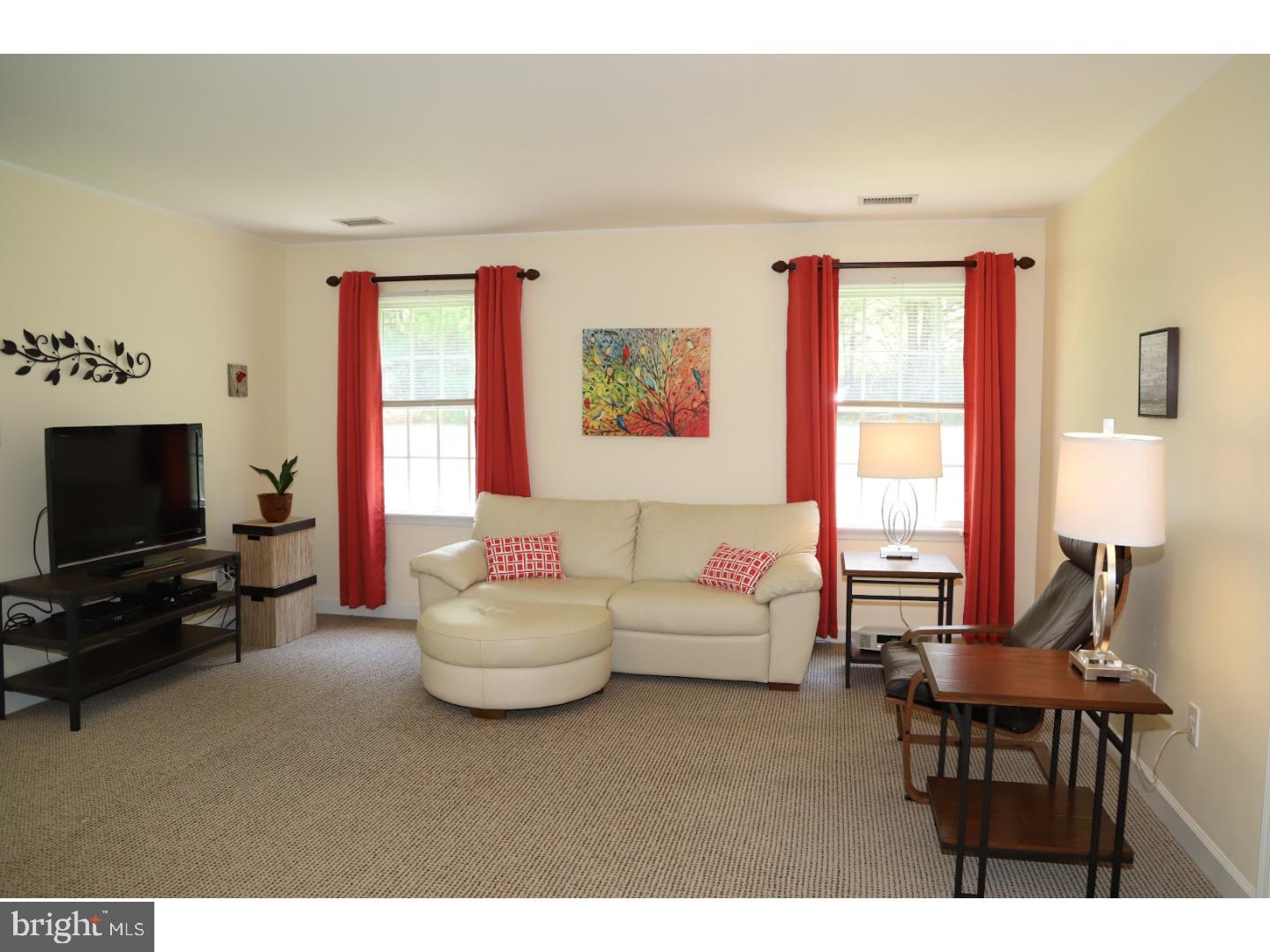 4 East Village Road Newark, DE 19713 - Photo 8 of 20 Great Room