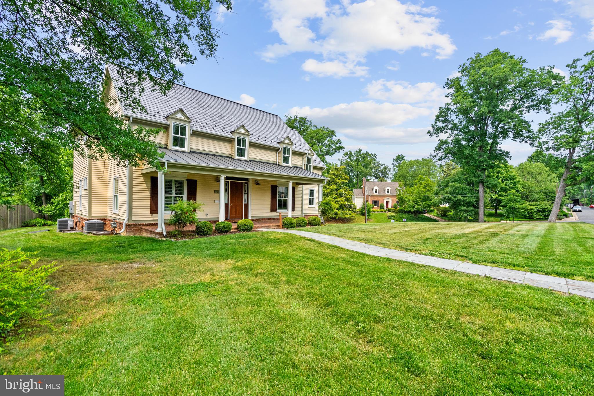 Custom built by Greg Sutton....