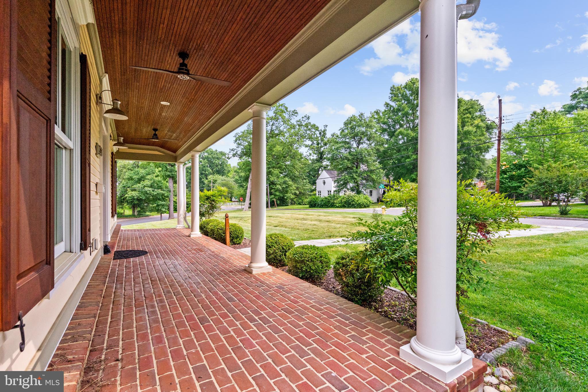 2436 Ridge Rd Drive Alexandria, VA 22302 - Photo 3 of 80 Front Porch