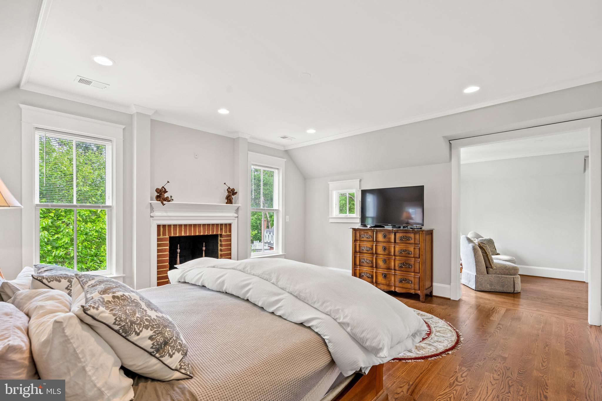 2436 Ridge Rd Drive Alexandria, VA 22302 - Photo 36 of 80 Primary Bedroom