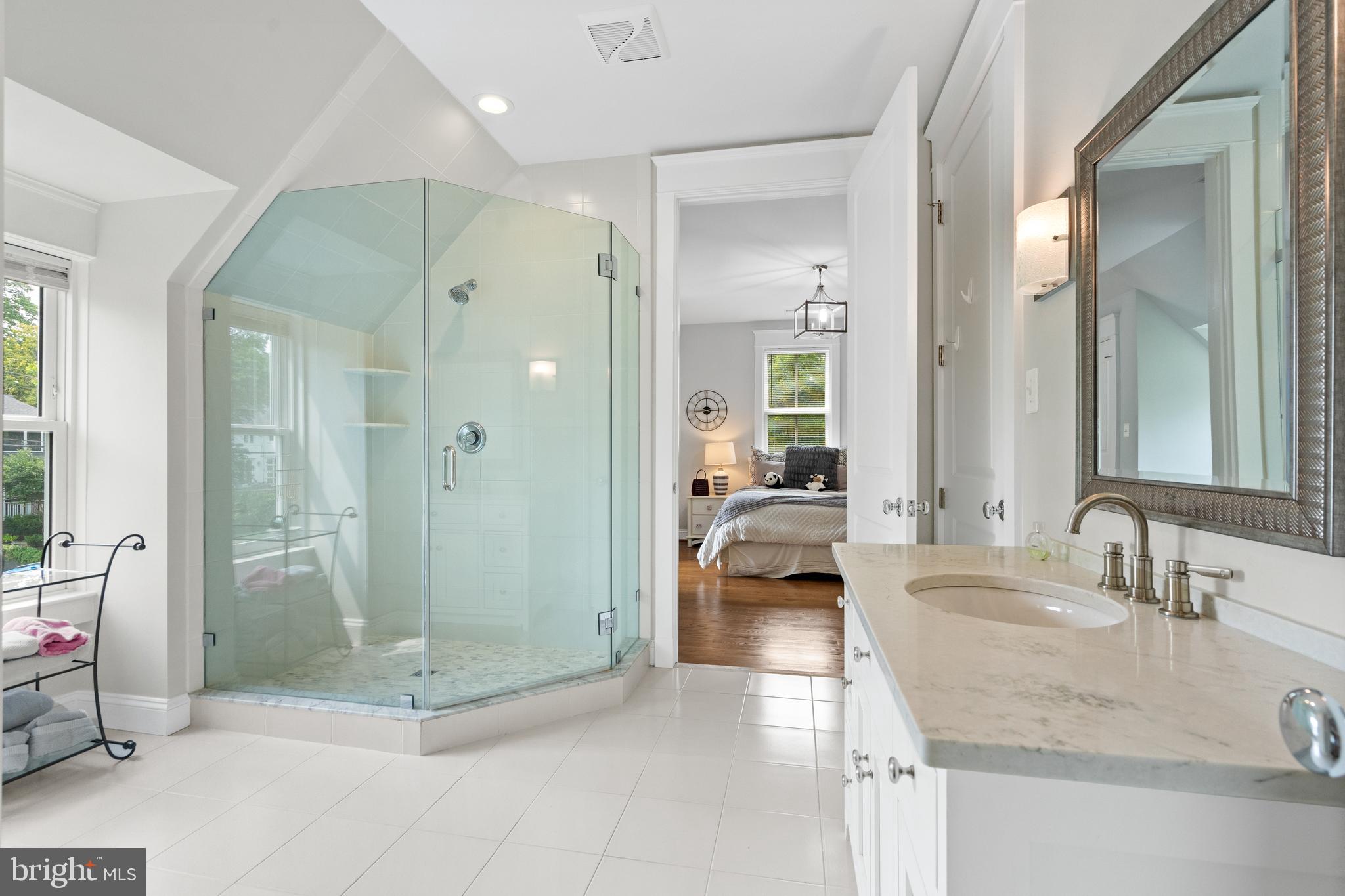 2436 Ridge Rd Drive Alexandria, VA 22302 - Photo 51 of 80 Bathroom 3