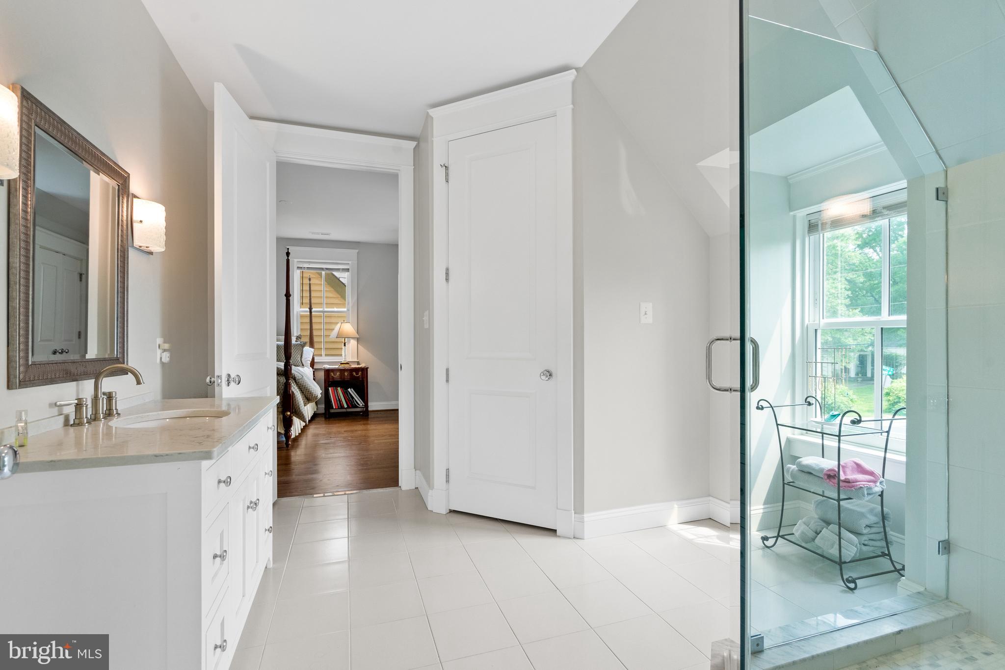 2436 Ridge Rd Drive Alexandria, VA 22302 - Photo 52 of 80 Bathroom 3