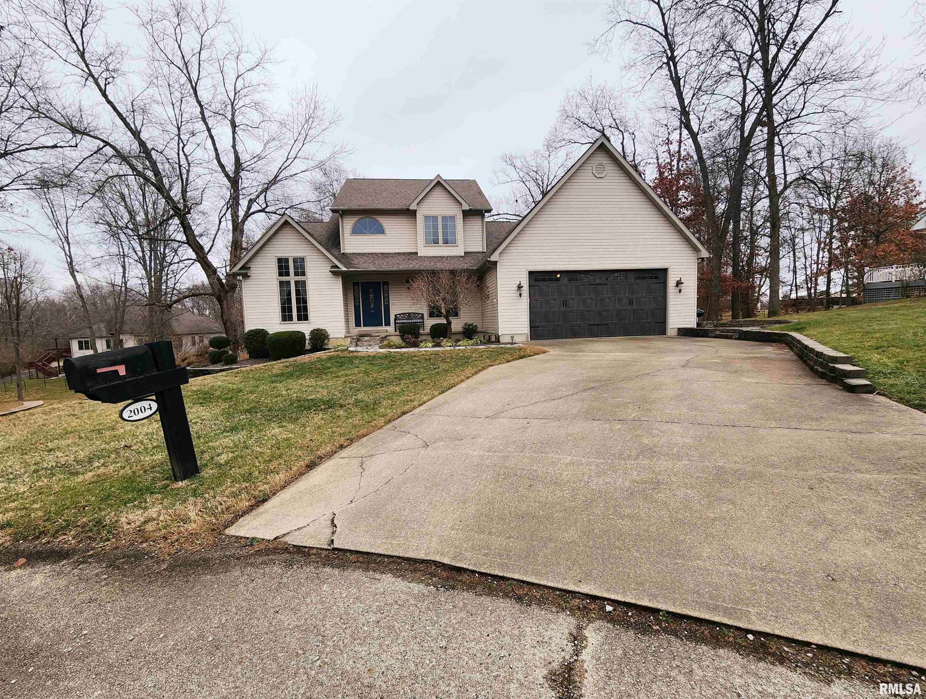 2004 North Woods Place Mount Vernon, IL 62864 - Photo 2 of 57