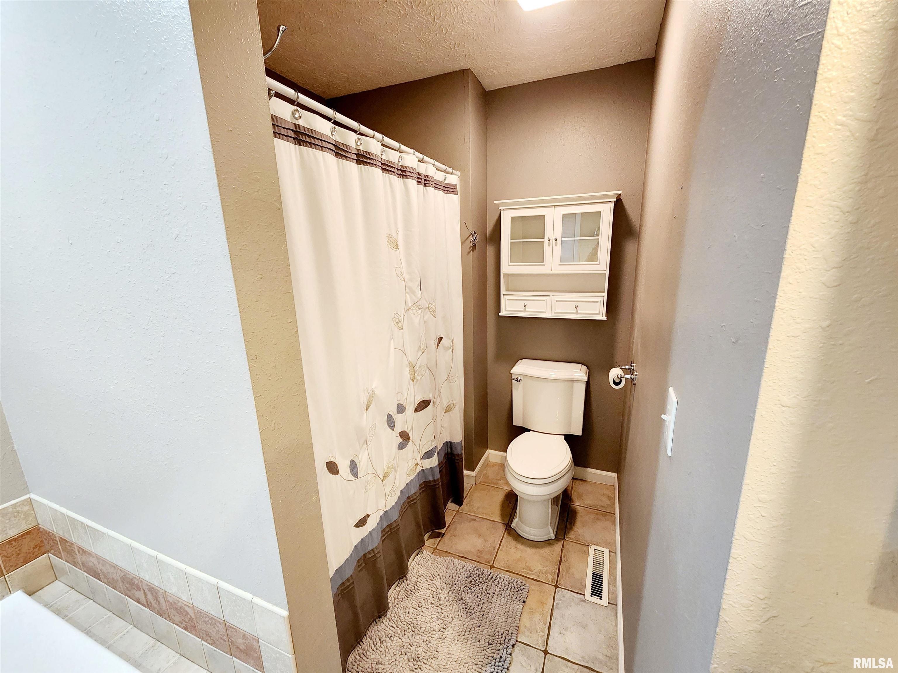 2004 North Woods Place Mount Vernon, IL 62864 - Photo 26 of 57