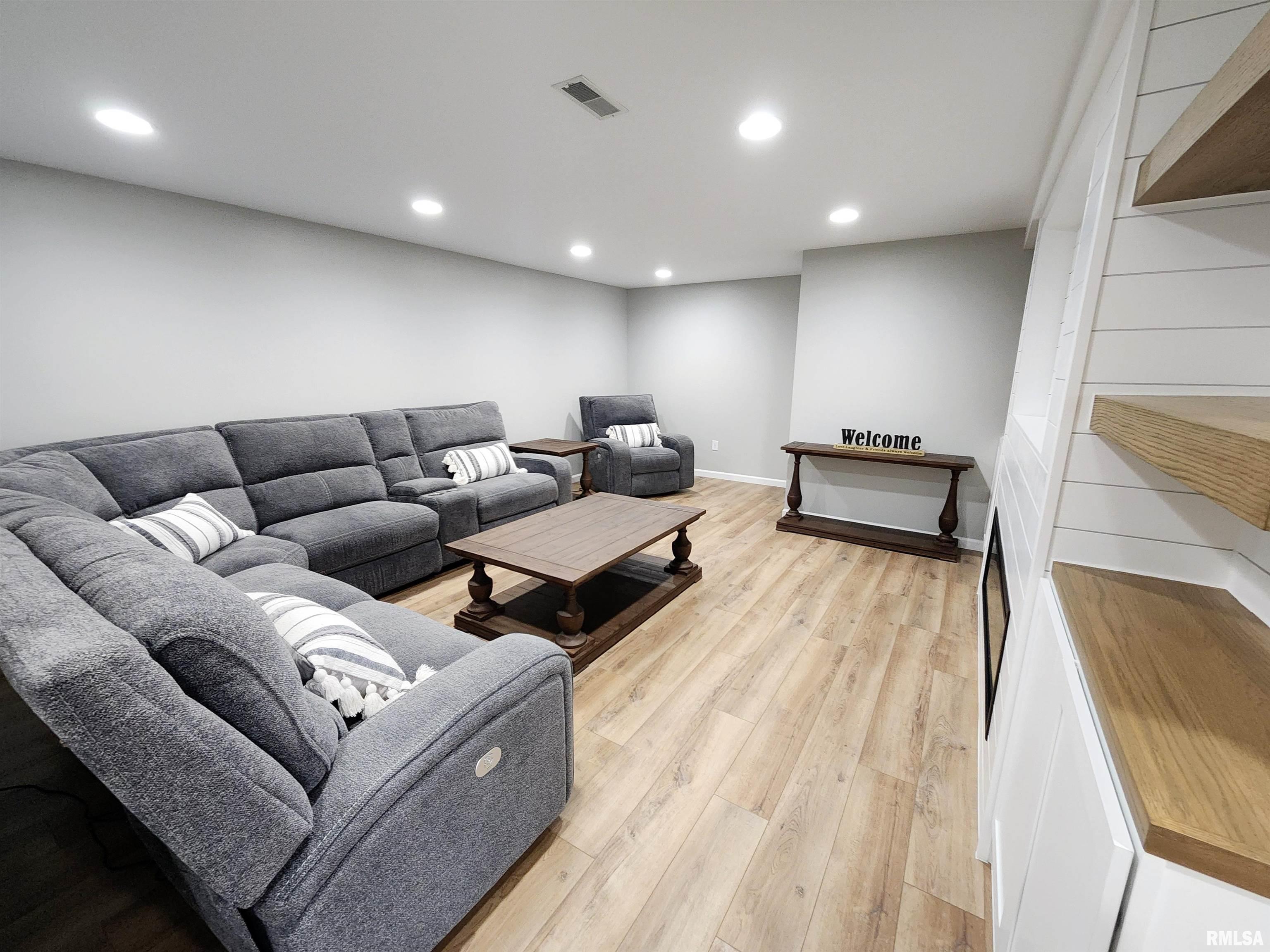 2004 North Woods Place Mount Vernon, IL 62864 - Photo 33 of 57