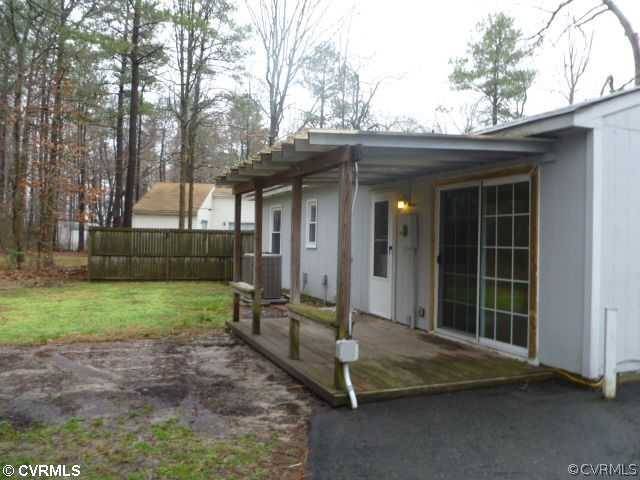 5718 Linda Road Sandston, VA 23150 - Photo 8 of 10 Exterior Back