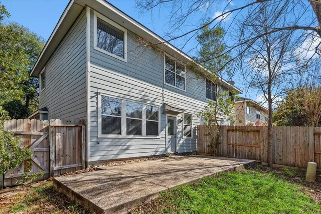 $2,300 | 71 Summer Haze Circle, The Woodlands, TX 77382