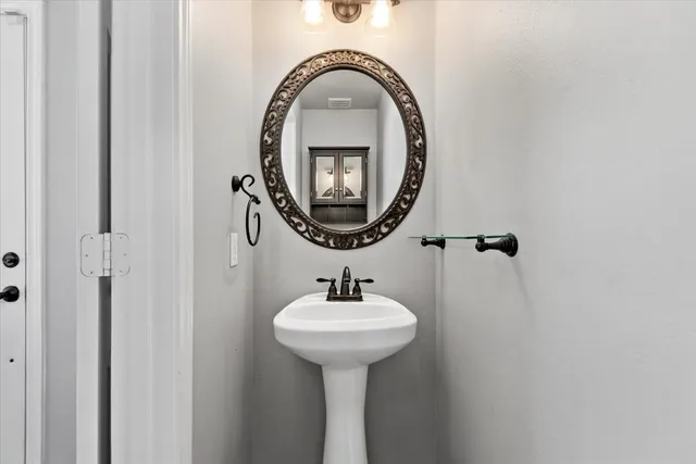 $2,300 | 71 Summer Haze Circle, The Woodlands, TX 77382