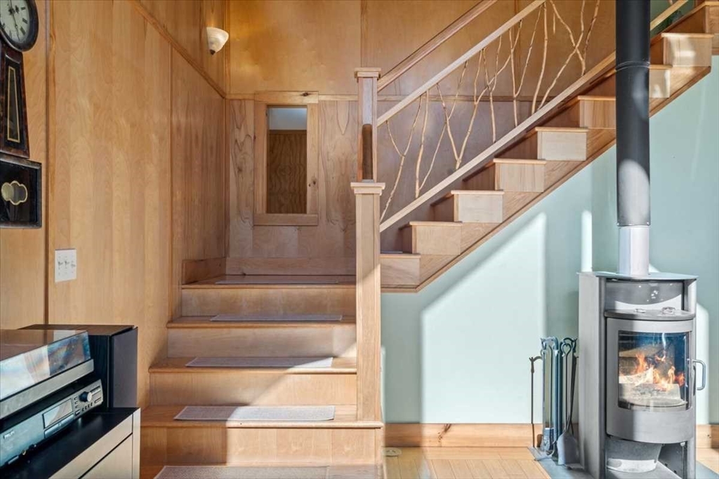 193 Nichewaug Road Petersham, MA 01366 - Photo 13 of 42