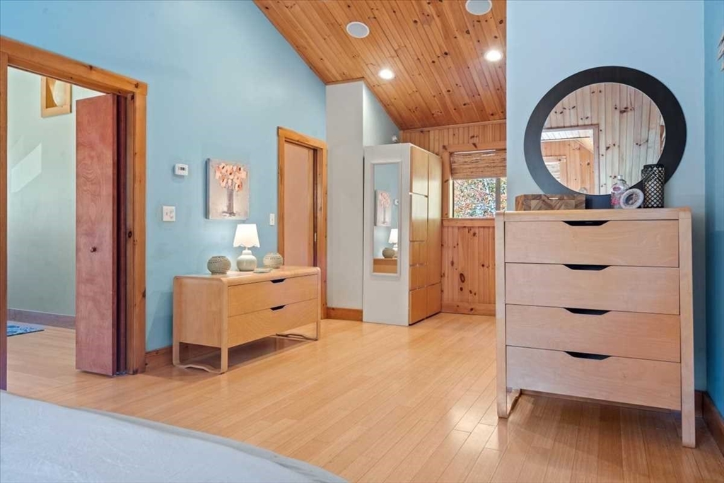 193 Nichewaug Road Petersham, MA 01366 - Photo 17 of 42