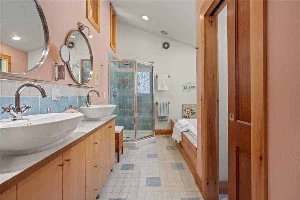 193 Nichewaug Road Petersham, MA 01366 - Photo 18 of 42