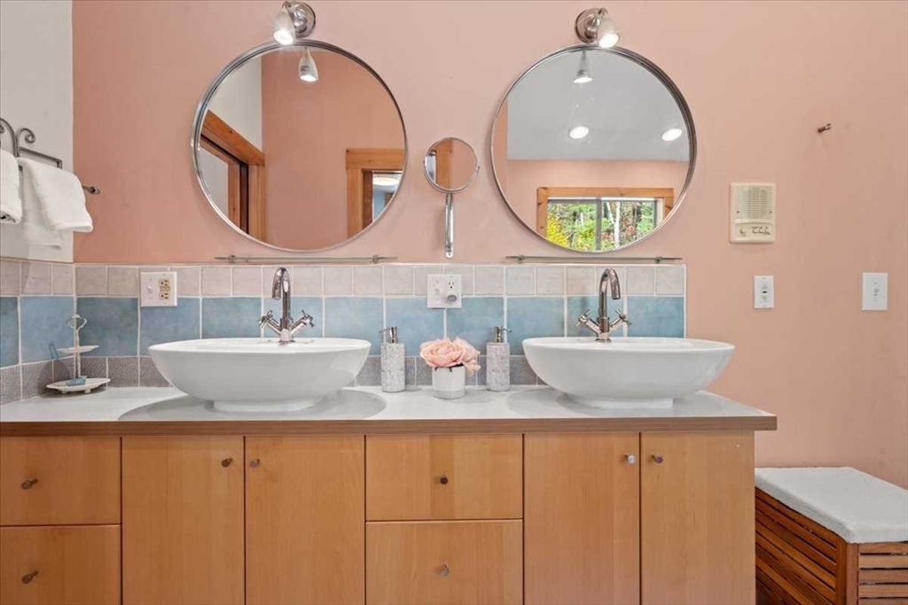 193 Nichewaug Road Petersham, MA 01366 - Photo 19 of 42