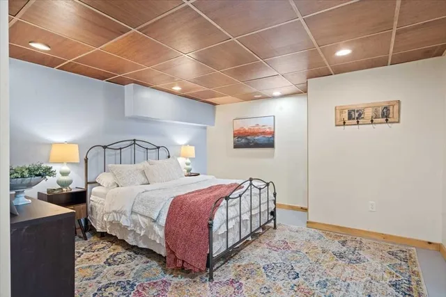 $599,000 | 193 Nichewaug Road, Petersham, MA 01366