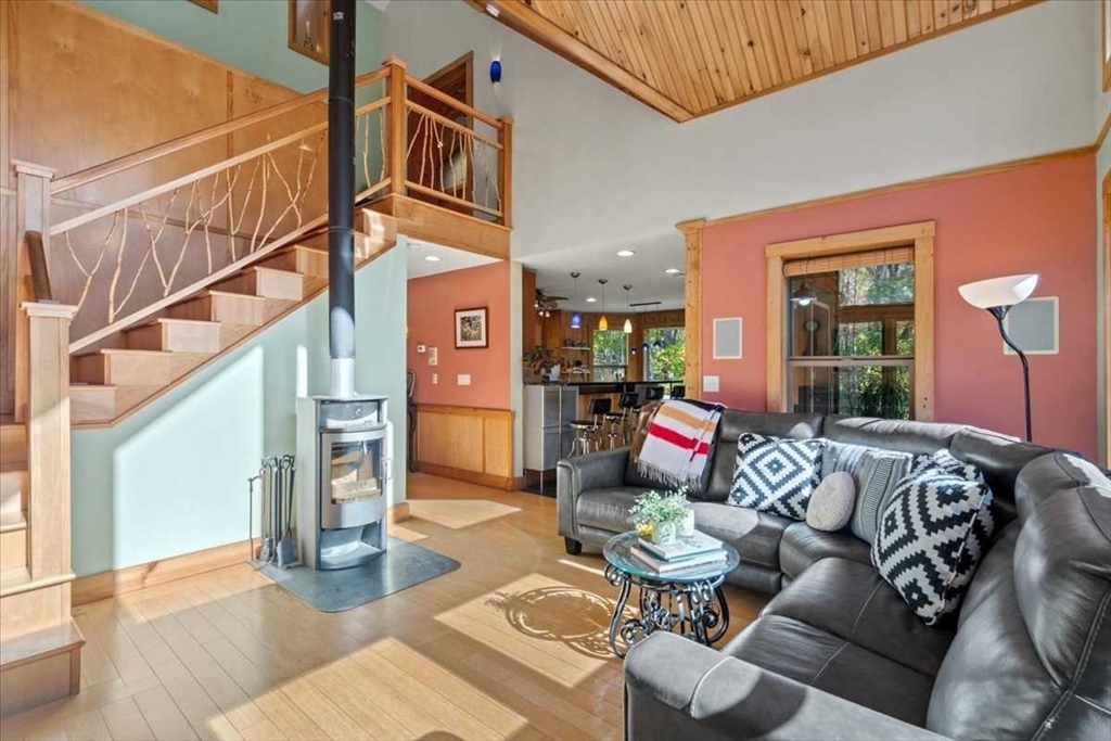 193 Nichewaug Road Petersham, MA 01366 - Photo 5 of 42