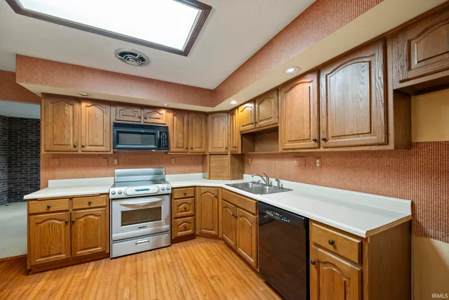 $335,000 | 1309 Lea Court, Frankfort, IN 46041