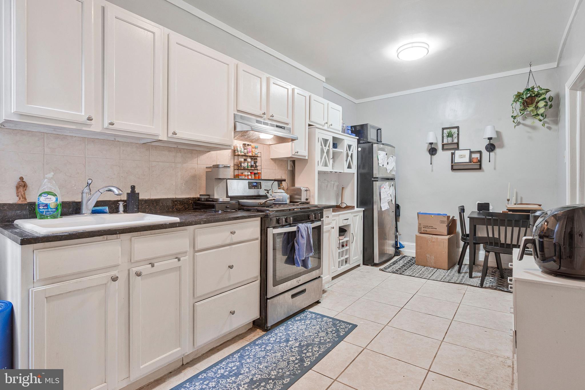 331 E Street Northeast Washington, DC 20002 - Photo 7 of 17