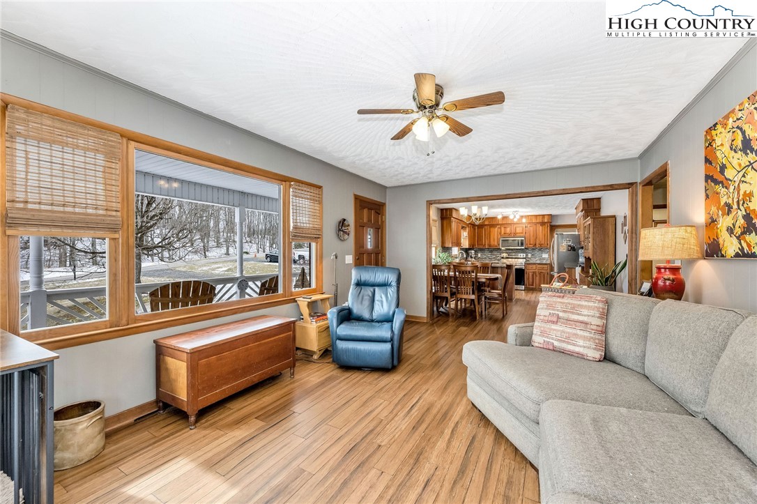 1417 Black Bear Inn Road West Jefferson, NC 28694 - Photo 6 of 27