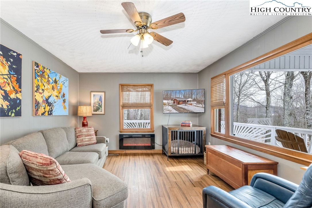 1417 Black Bear Inn Road West Jefferson, NC 28694 - Photo 7 of 27