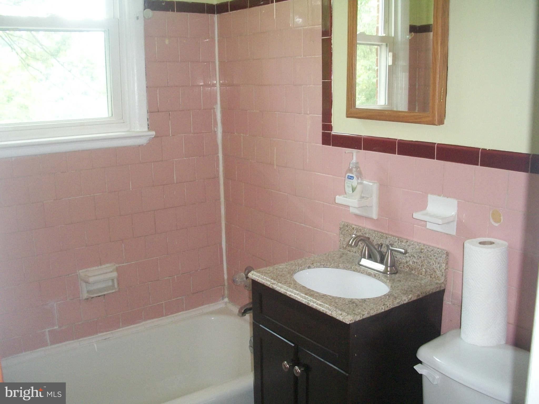 6604 Stanton Road Hyattsville, MD 20784 - Photo 8 of 16 Bath