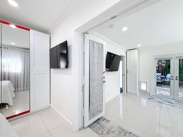 $995,000 | 2601 Northeast 18th Street, Pompano Beach, FL 33062