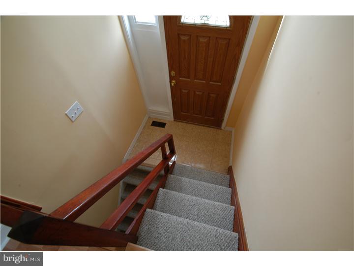 12137 Barbary Road Philadelphia, PA 19154 - Photo 3 of 17