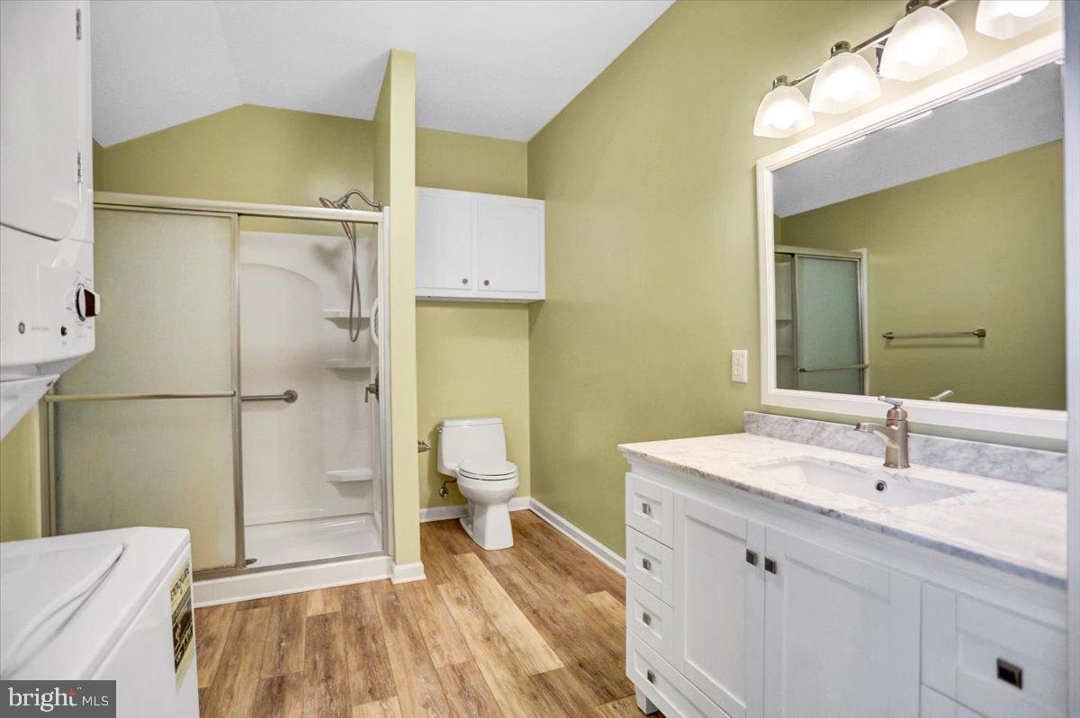 6685 Furnace Road Waynesboro, PA 17268 - Photo 32 of 45 W/I shower Bathroom 3